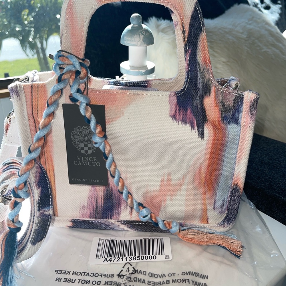 VINCE CAMUTO Printed Small Canvas Tote-Oriel In Blooming Brush - Picture 2 of 13